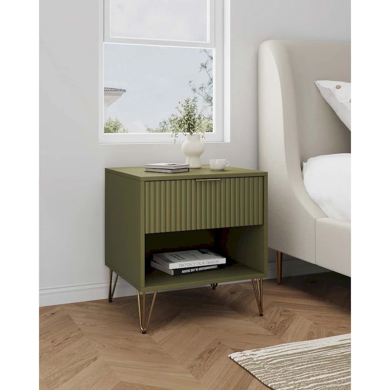 Mid Century Nightstand with 1 Drawer