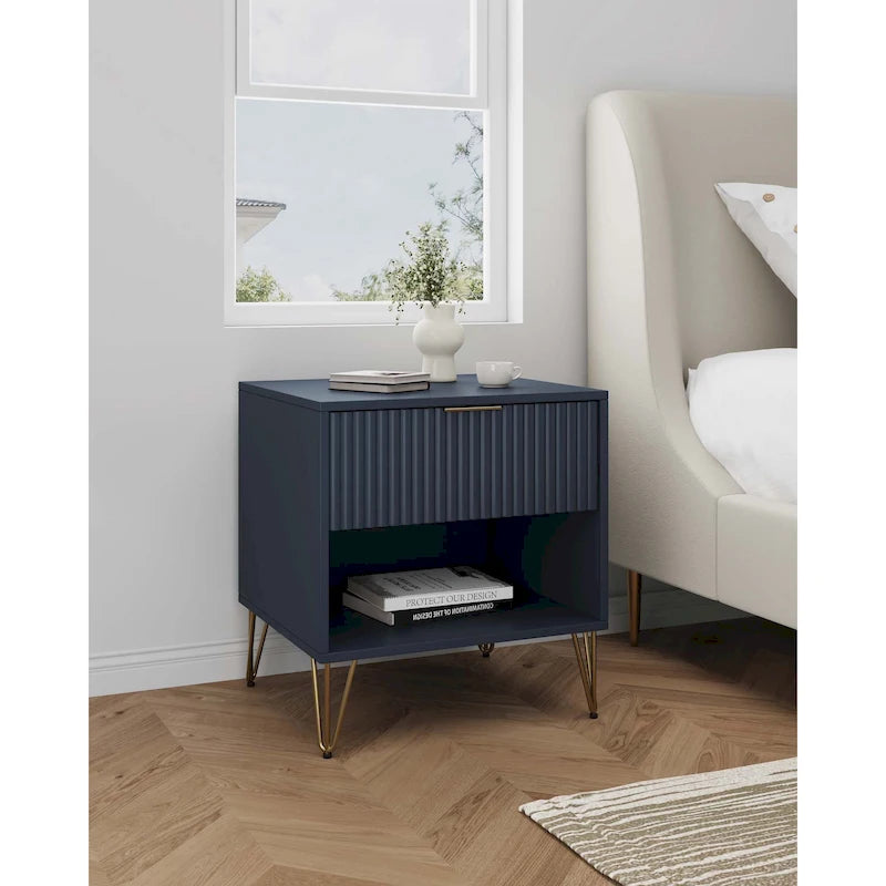 Mid Century Nightstand with 1 Drawer